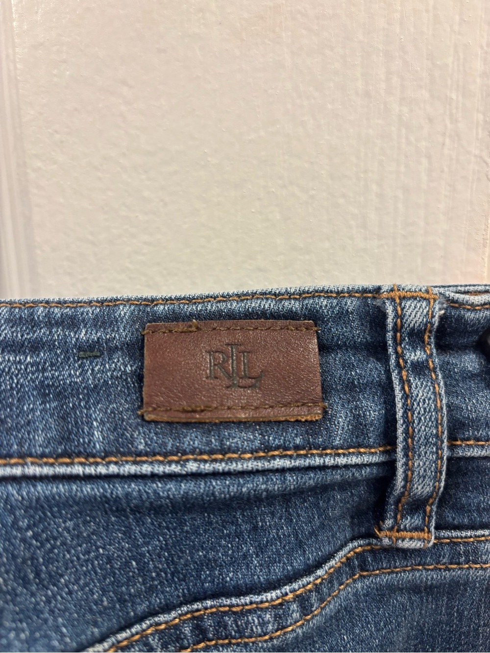 Lauren Ralph Lauren Women’s Straight Leg Jeans in Blue Wash 12 - Picture 3 of 9